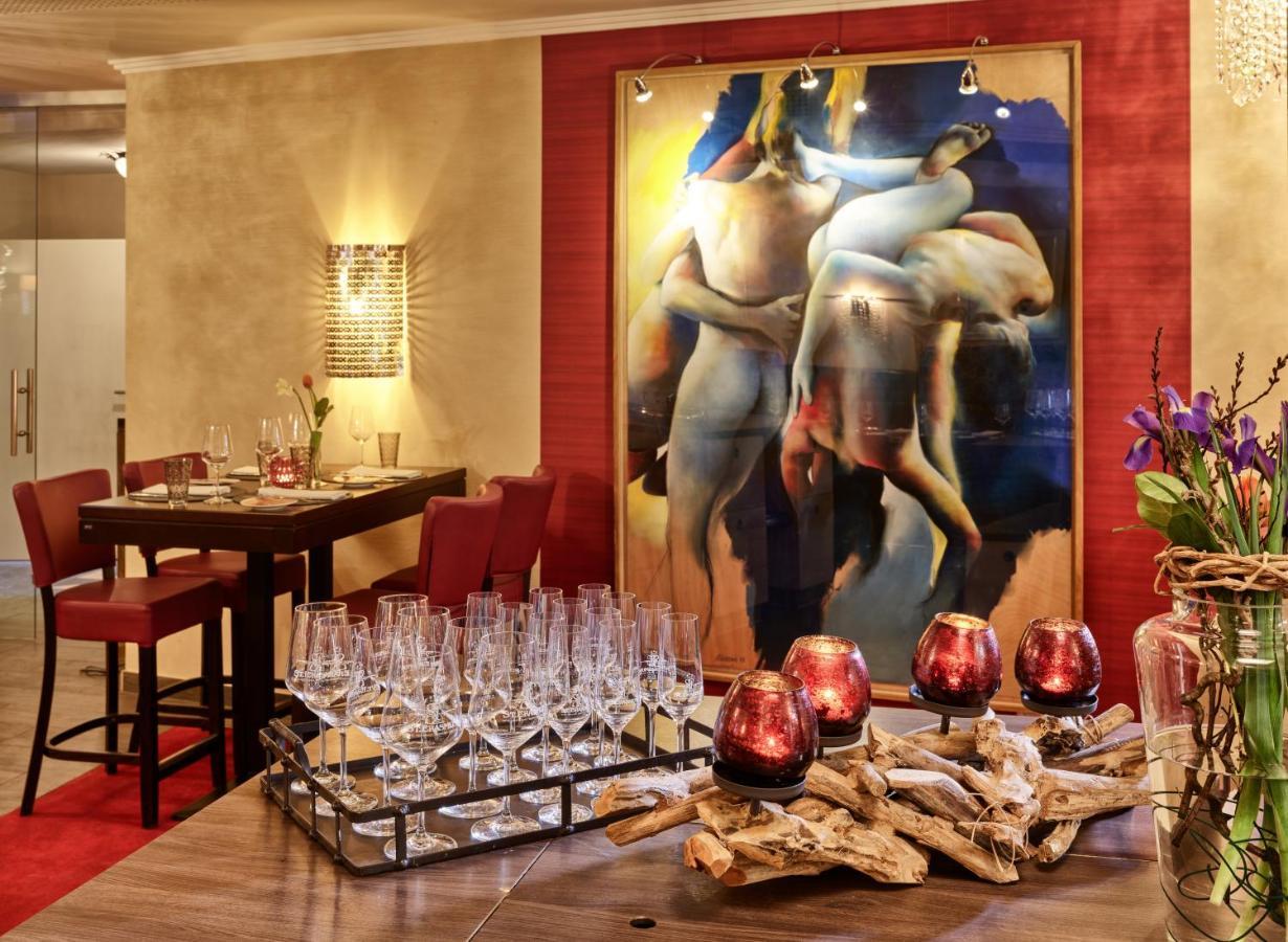 Hotel Erasmus - Mein Genuss- Und Wellnesshotel Trassem Buitenkant foto