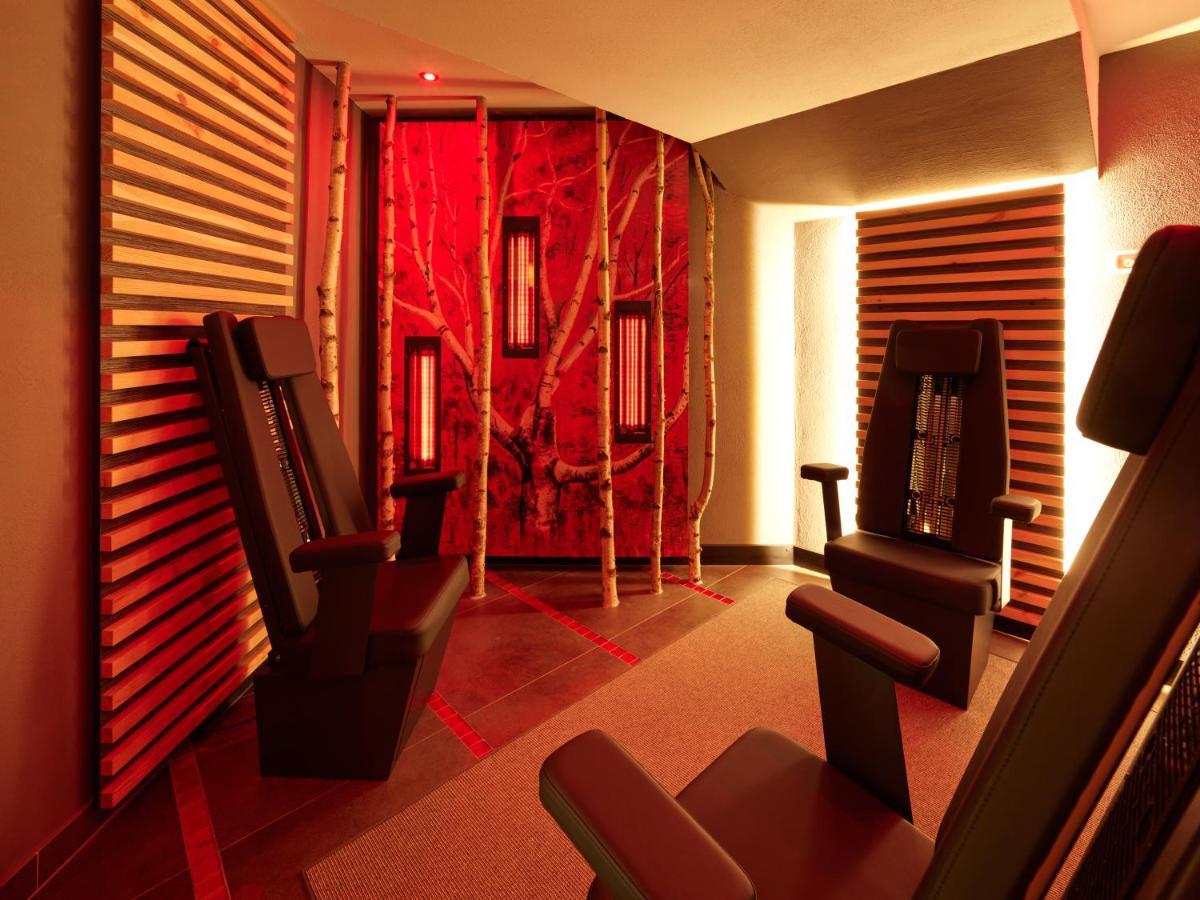 Hotel Erasmus - Mein Genuss- Und Wellnesshotel Trassem Buitenkant foto