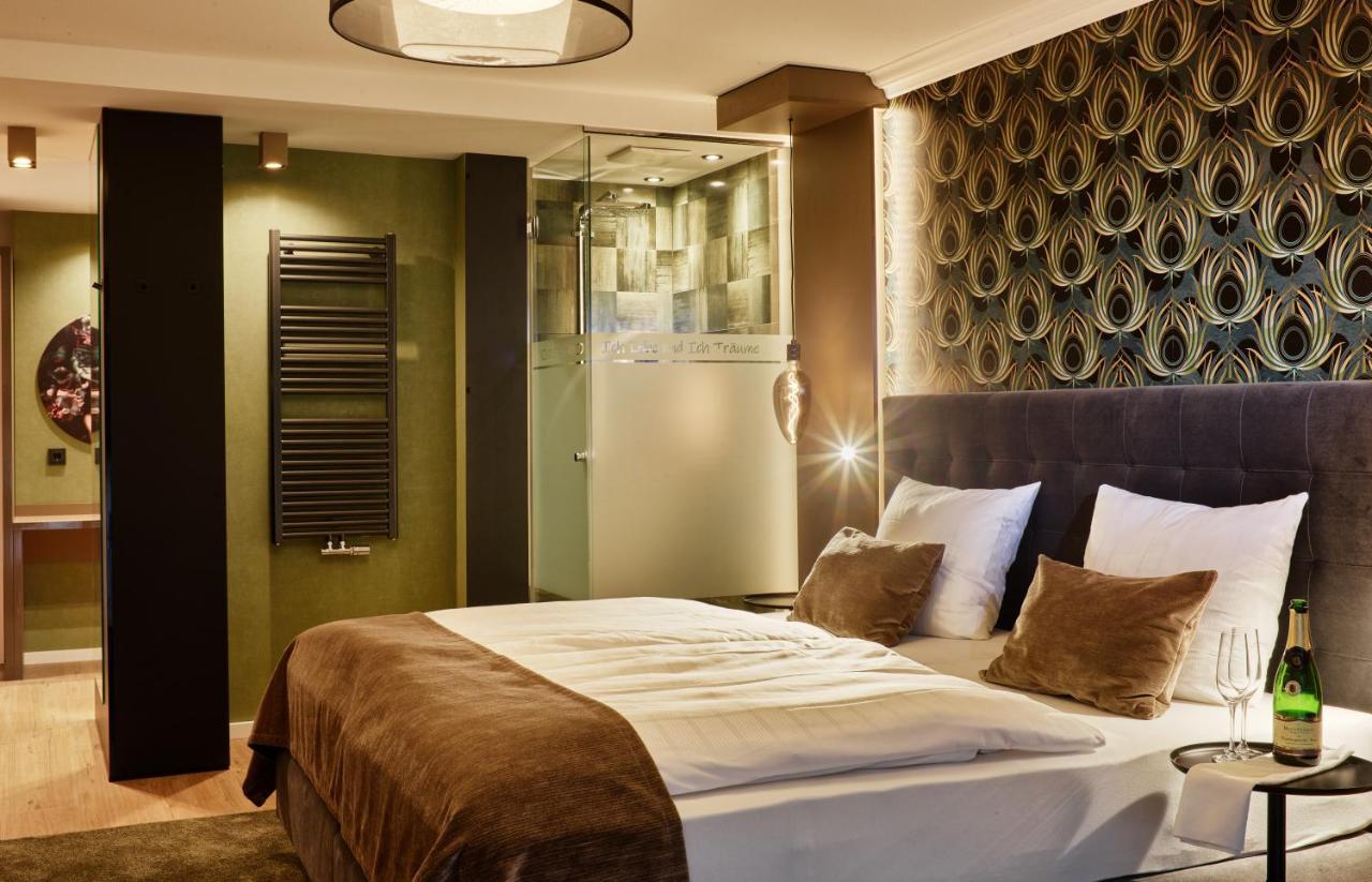 Hotel Erasmus - Mein Genuss- Und Wellnesshotel Trassem Buitenkant foto